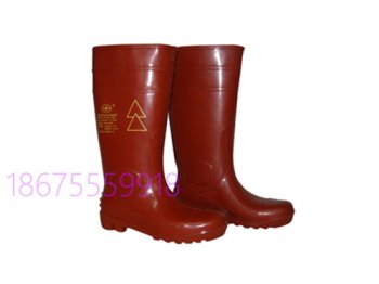 交流低压配电柜要配多少千瓦的绝缘靴？